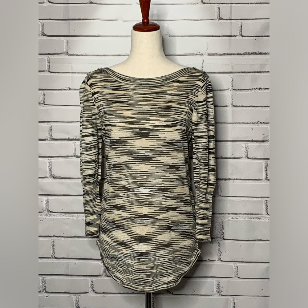 3/$30 JohnPaulRichard Gray and Black Ruched Long Sleeve Sweater